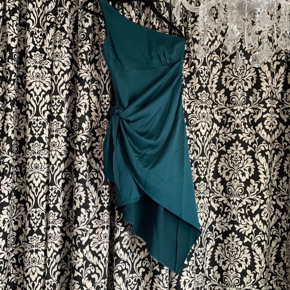 STYLESTALKER green silky one shoulder dress